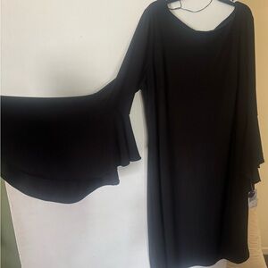 Ronni Nicole Black Long-Sleeve Bell-Sleeve Dress